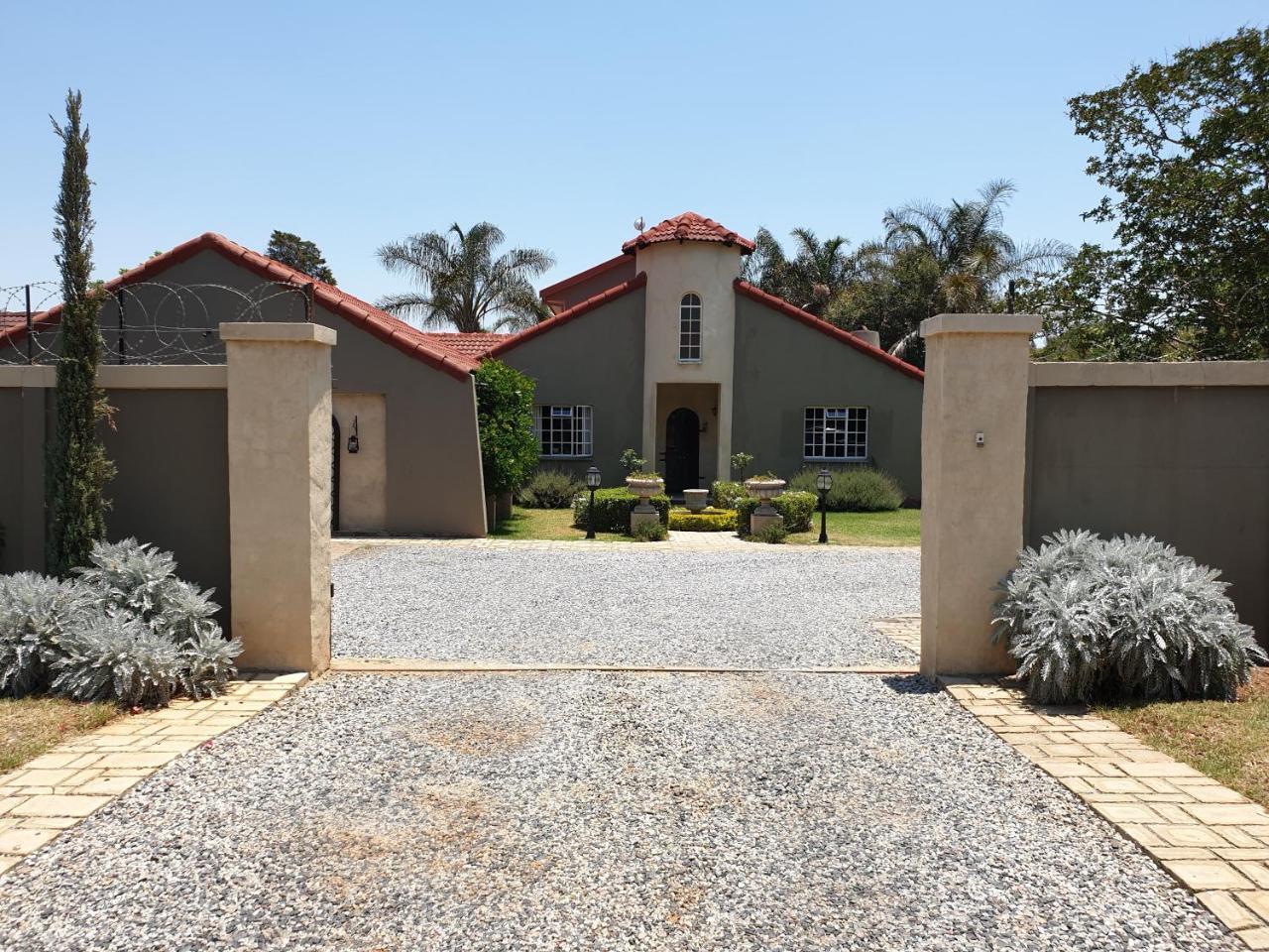 Nouveau Studios Pretoria-Noord Extérieur photo