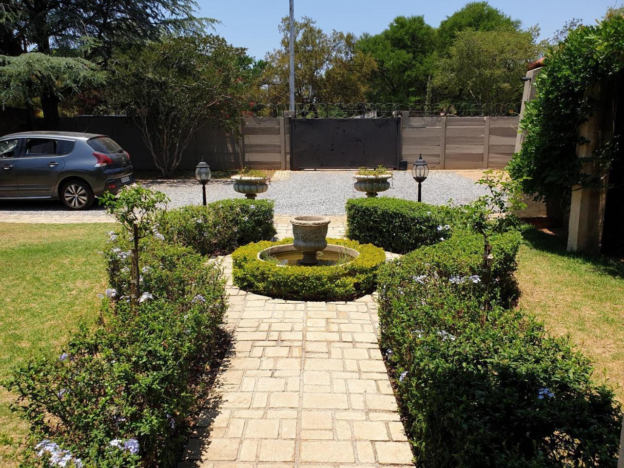 Nouveau Studios Pretoria-Noord Extérieur photo